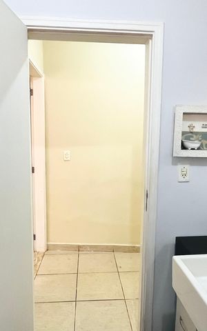 Casa para alugar com 105m², 2 quartos e 3 vagas