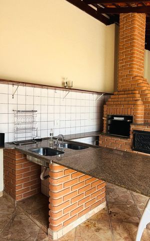 Casa para alugar com 105m², 2 quartos e 3 vagas