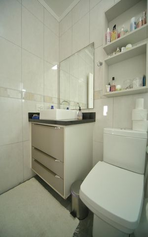 Casa de condomínio à venda com 118m², 3 quartos e 3 vagasBanheiro da Suíte 