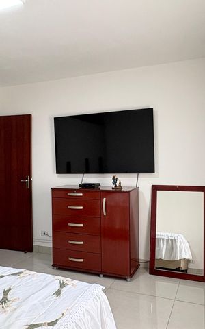 Casa à venda com 161m², 3 quartos e 4 vagas Casa à venda com 161m², 3 quartos e 4 vagasQuarto 1