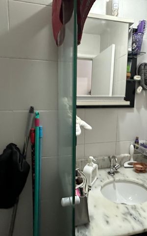 Apartamento à venda com 56m², 2 quartos e 1 vaga Apartamento à venda com 56m², 2 quartos e 1 vagaBanheiro Social
