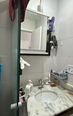 Apartamento à venda com 56m², 2 quartos e 1 vaga Apartamento à venda com 56m², 2 quartos e 1 vagaBanheiro Social