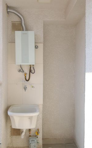 Apartamento à venda com 38m², 2 quartos e 1 vagaÁrea de Serviço
