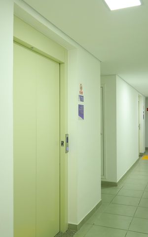 Apartamento à venda com 38m², 2 quartos e 1 vagaÁrea comum - Saguão do andar