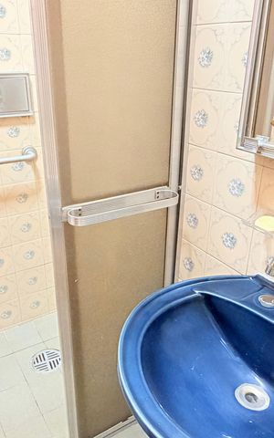 Casa para alugar com 193m², 2 quartos e 3 vagas Casa para alugar com 193m², 2 quartos e 3 vagasBanheiro social