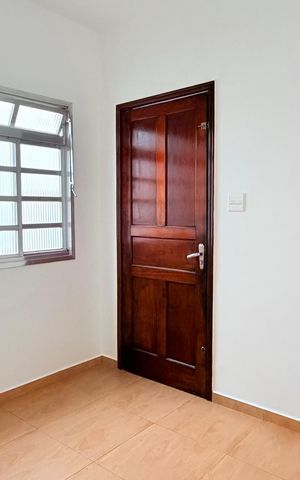 Casa para alugar com 193m², 2 quartos e 3 vagas Casa para alugar com 193m², 2 quartos e 3 vagasSala