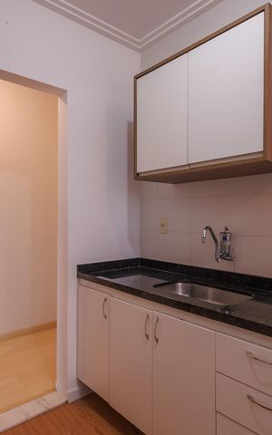Apartamento para alugar com 75m², 2 quartos e 2 vagas Apartamento para alugar com 75m², 2 quartos e 2 vagasCozinha e Área de Serviço