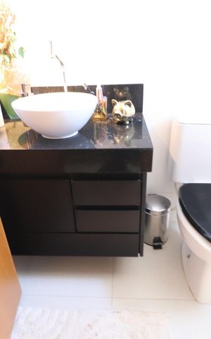 Apartamento para alugar com 74m², 2 quartos e 2 vagasBanheiro do Quarto 2