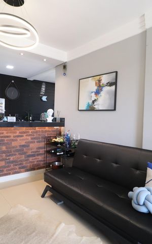 Apartamento para alugar com 74m², 2 quartos e 2 vagasSala