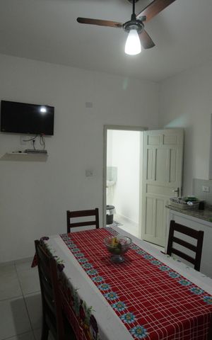 Casa para alugar com 282m², 2 quartos e 2 vagasCozinha e Área de Serviço