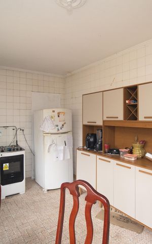 Casa para alugar com 299m², 4 quartos e 1 vaga Casa para alugar com 299m², 4 quartos e 1 vagaCozinha