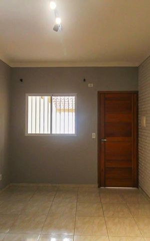 Casa à venda com 65m², 2 quartos e 2 vagas
