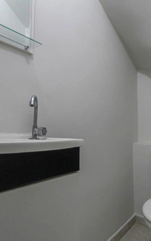 Casa à venda com 65m², 2 quartos e 2 vagas