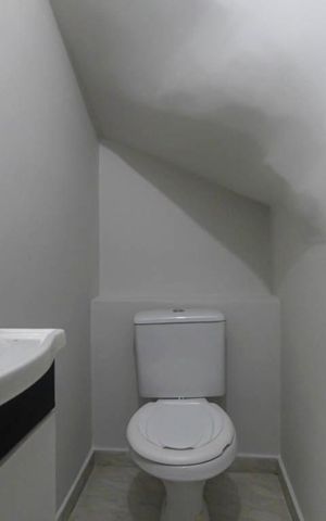 Casa à venda com 65m², 2 quartos e 2 vagas