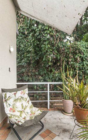 Casa à venda com 129m², 2 quartos e 2 vagas