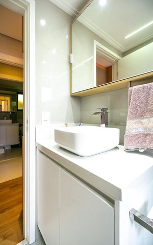 Apartamento à venda com 93m², 3 quartos e 1 vaga Apartamento à venda com 93m², 3 quartos e 1 vagaBanheiro da suíte