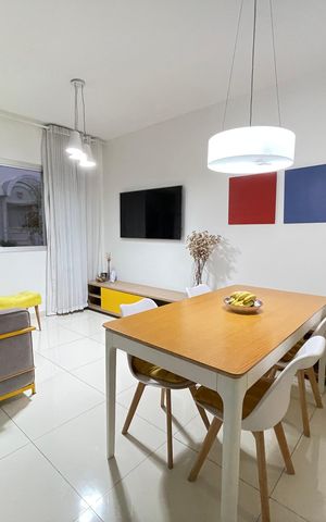 Casa de condomínio à venda com 141m², 3 quartos e 2 vagas Casa de condomínio à venda com 141m², 3 quartos e 2 vagasSala