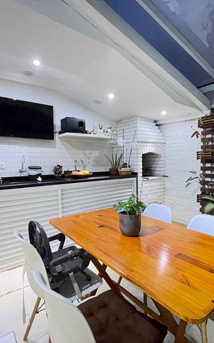Casa de condomínio à venda com 141m², 3 quartos e 2 vagas Casa de condomínio à venda com 141m², 3 quartos e 2 vagasQuintal