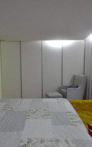 Casa de condomínio à venda com 141m², 3 quartos e 2 vagasSuíte