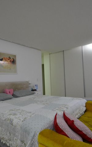 Casa de condomínio à venda com 141m², 3 quartos e 2 vagasSuíte