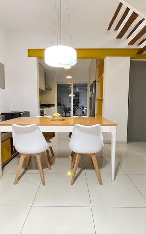 Casa de condomínio à venda com 141m², 3 quartos e 2 vagas Casa de condomínio à venda com 141m², 3 quartos e 2 vagasSala