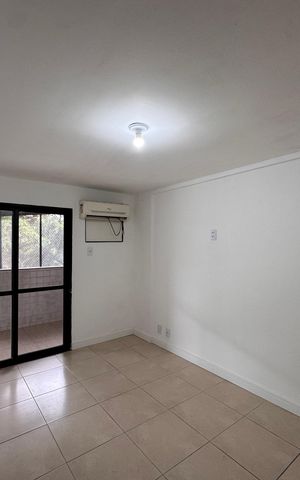 Apartamento à venda com 130m², 2 quartos e 2 vagas Apartamento à venda com 130m², 2 quartos e 2 vagasSuíte
