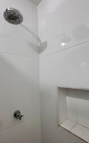 Apartamento à venda com 130m², 2 quartos e 2 vagas Apartamento à venda com 130m², 2 quartos e 2 vagasBanheiro Social