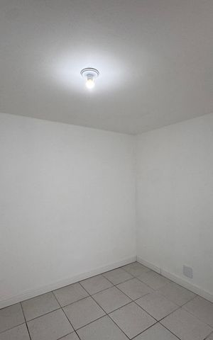 Apartamento à venda com 130m², 2 quartos e 2 vagas Apartamento à venda com 130m², 2 quartos e 2 vagasQuarto 1