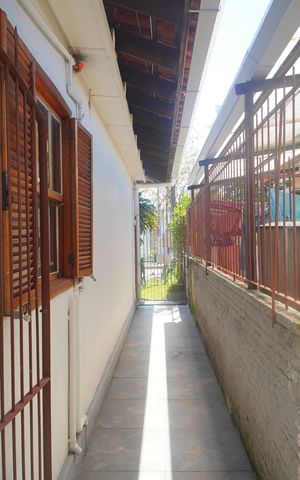 Casa à venda com 260m², 5 quartos e 2 vagasCORREDOR