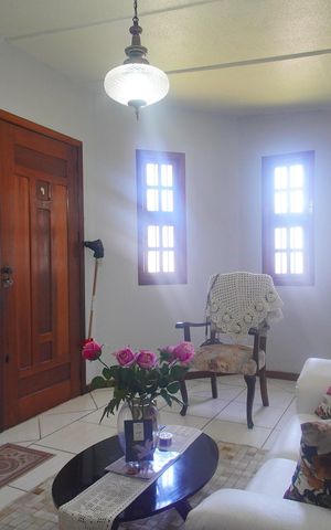 Casa à venda com 260m², 5 quartos e 2 vagasSala 2