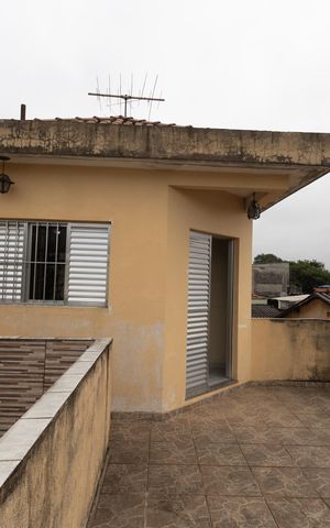 Casa à venda com 165m², 4 quartos e 2 vagas Casa à venda com 165m², 4 quartos e 2 vagasBanheiro da Suíte