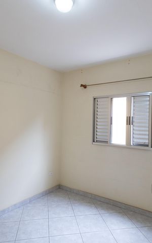 Casa à venda com 165m², 4 quartos e 2 vagas Casa à venda com 165m², 4 quartos e 2 vagasQuarto 4