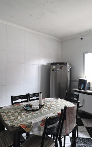 Casa à venda com 202m², 4 quartos e 1 vaga Casa à venda com 202m², 4 quartos e 1 vagaCozinha