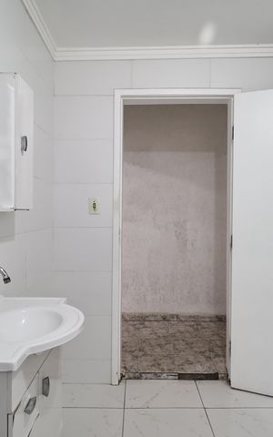 Casa à venda com 202m², 4 quartos e 1 vaga Casa à venda com 202m², 4 quartos e 1 vagaBanheiro casa 2