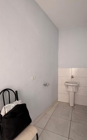 Casa à venda com 202m², 4 quartos e 1 vaga Casa à venda com 202m², 4 quartos e 1 vagaLavanderia casa 2