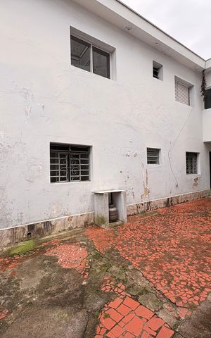Casa à venda com 202m², 4 quartos e 1 vaga Casa à venda com 202m², 4 quartos e 1 vagaQuintal casa 2