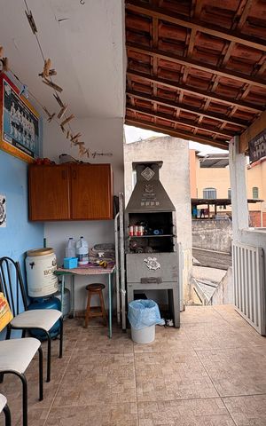 Casa à venda com 202m², 4 quartos e 1 vaga Casa à venda com 202m², 4 quartos e 1 vagaLavanderia/ churrascaria