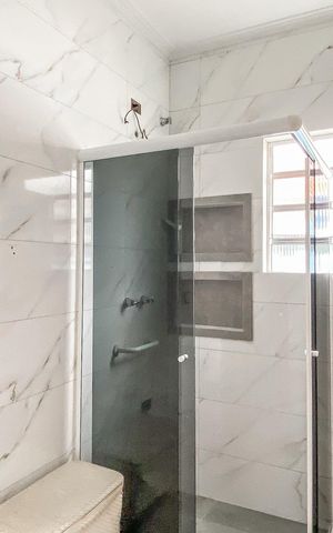 Casa à venda com 120m², 2 quartos e 3 vagasBanheiro 