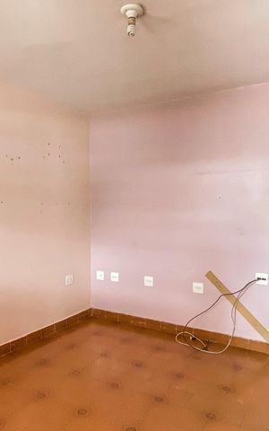 Casa à venda com 120m², 2 quartos e 3 vagasSala
