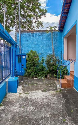 Casa à venda com 120m², 2 quartos e 3 vagasQuintal 