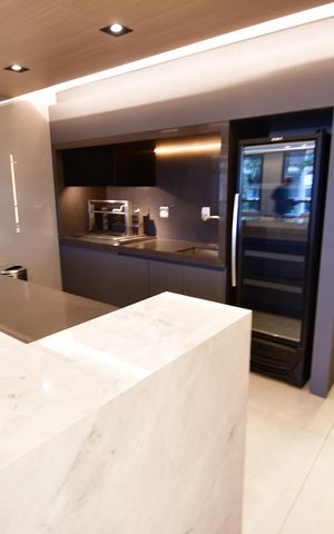 Apartamento à venda com 125m², 3 quartos e 2 vagasÁrea comum - Salão de festas