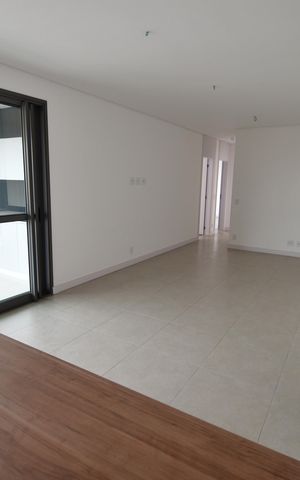 Apartamento à venda com 125m², 3 quartos e 2 vagasSala