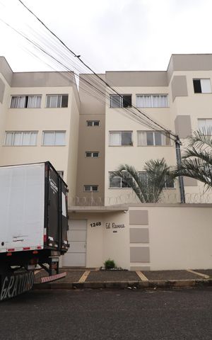 Apartamento para alugar com 55m², 2 quartos e 1 vagaFachada