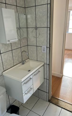 Apartamento à venda com 44m², 2 quartos e sem vaga Apartamento à venda com 44m², 2 quartos e sem vagaBanheiro