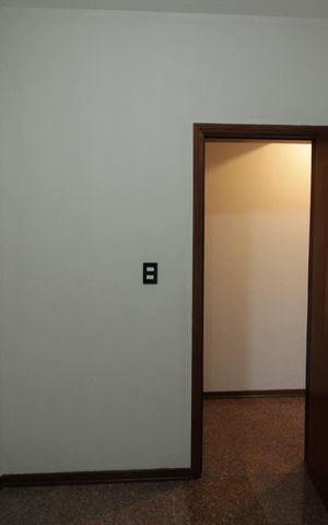 Apartamento para alugar com 162m², 3 quartos e 1 vagaQuarto de Serviço