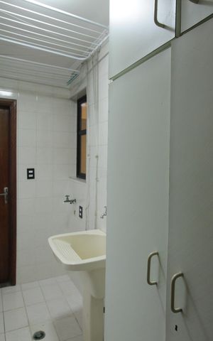 Apartamento para alugar com 162m², 3 quartos e 1 vagaÁrea de Serviço