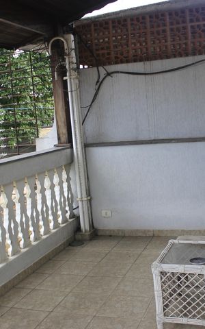 Casa à venda com 196m², 4 quartos e 2 vagasVaranda da suíte 