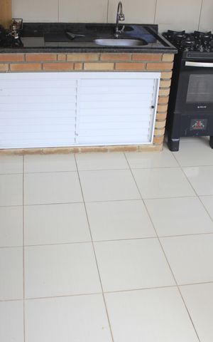 Casa à venda com 196m², 4 quartos e 2 vagasEspaço Gourmet 