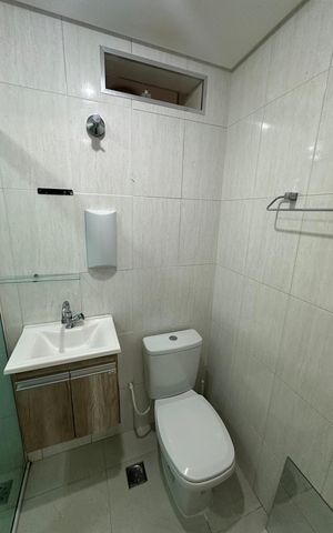 Apartamento para alugar com 150m², 4 quartos e 1 vaga Apartamento para alugar com 150m², 4 quartos e 1 vagaBanheiro da Suíte