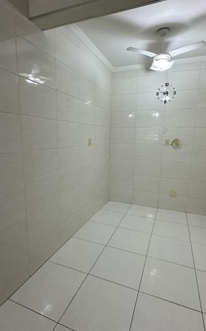 Apartamento para alugar com 150m², 4 quartos e 1 vaga Apartamento para alugar com 150m², 4 quartos e 1 vagaCozinha